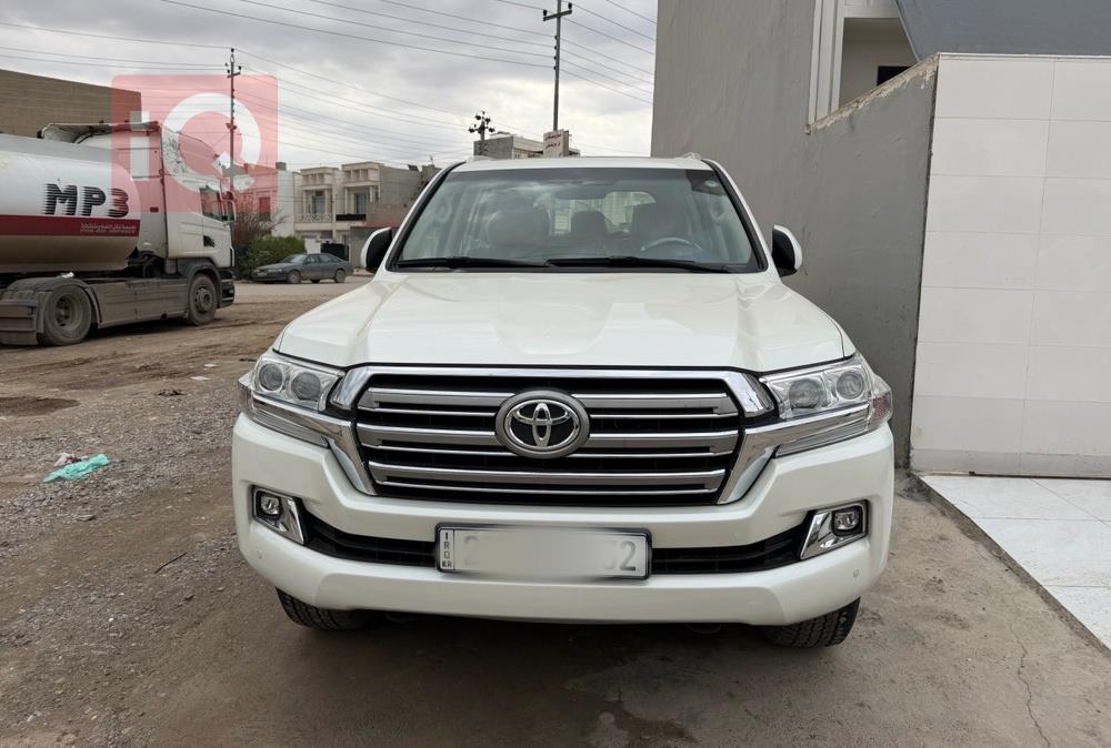 تويوتا لاندكروزر